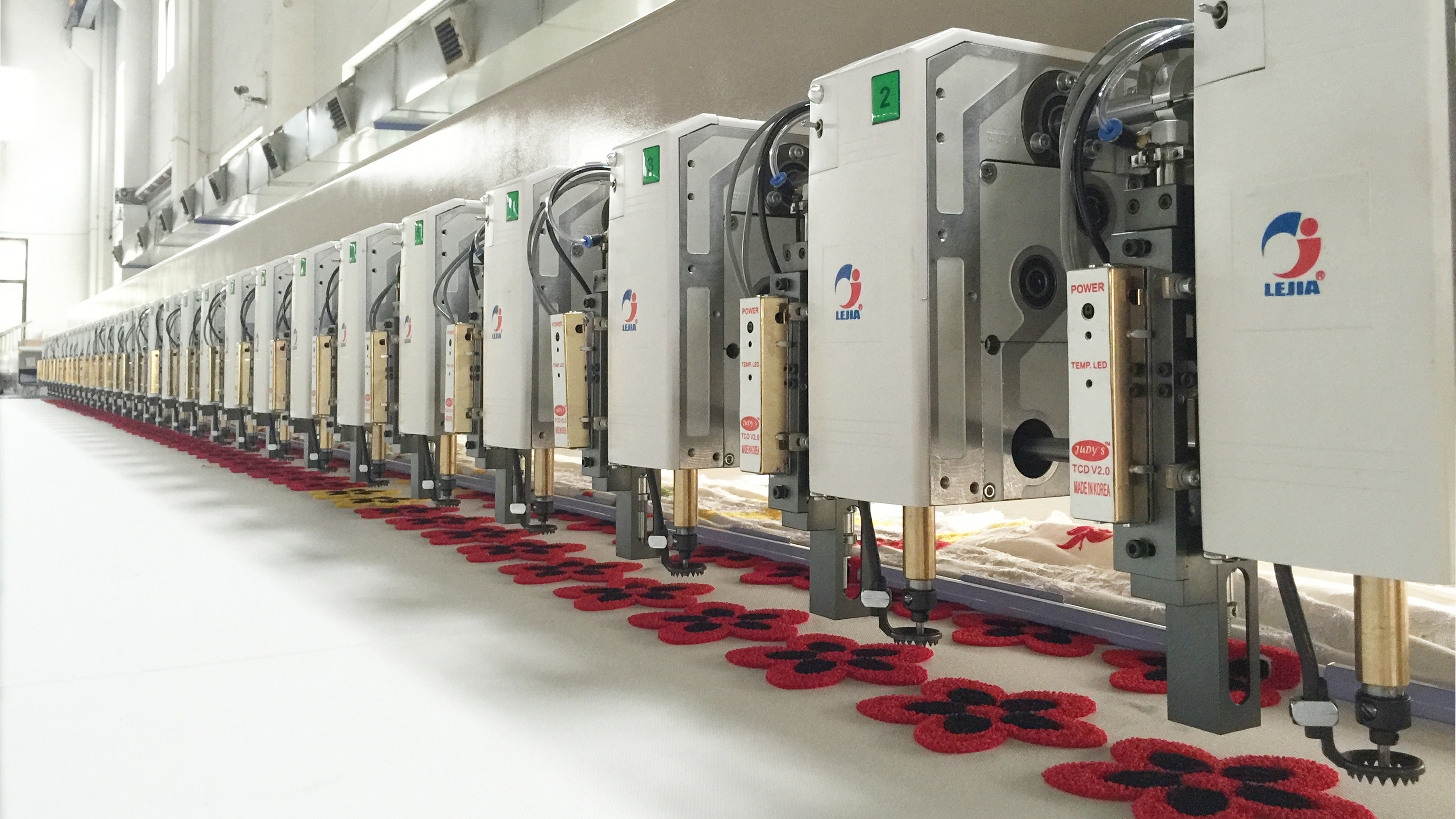 Термально режа машина 1.jpg вышивки Chainstitch