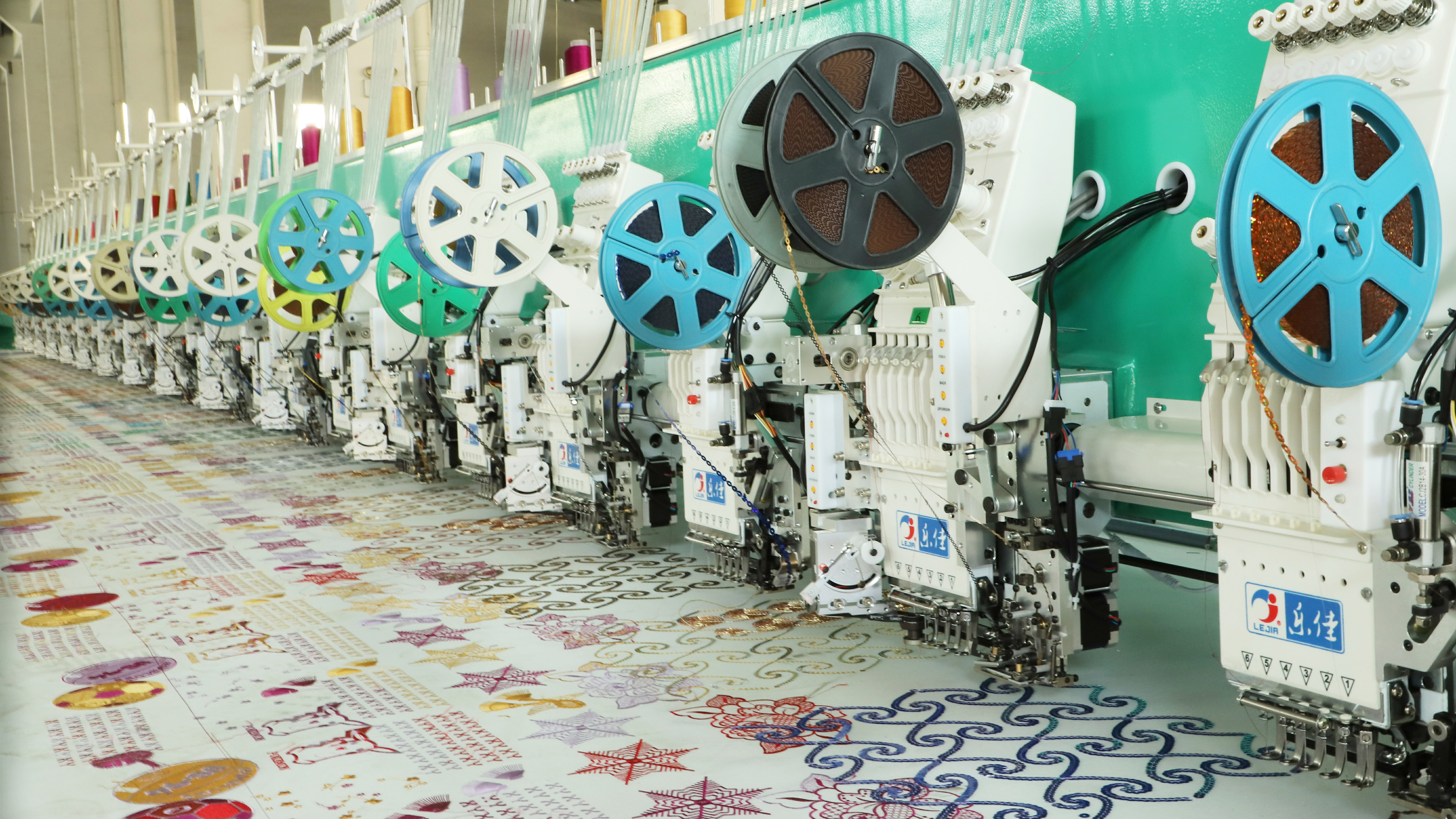 машина 6 цветов плоская смешала с sequin и легким связывая device.jpg